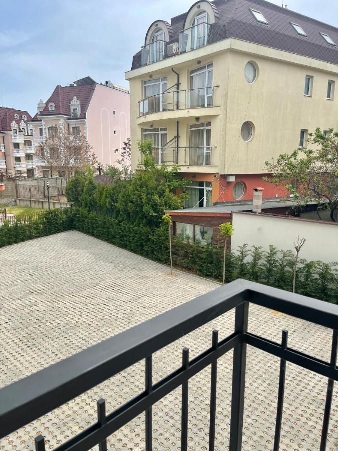 Sun&Moon Apartment Обзор Экстерьер фото