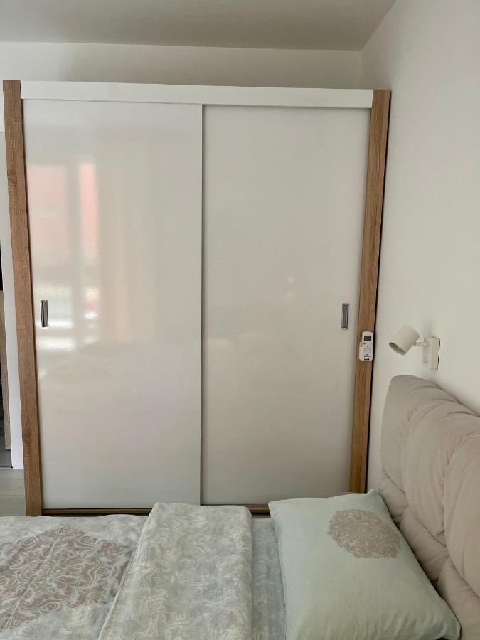 Sun&Moon Apartment Обзор Экстерьер фото